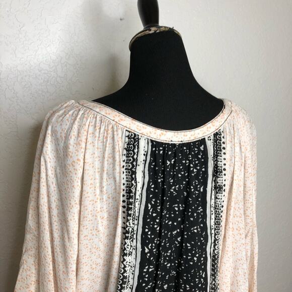 Free People black peach white floral batwing sleeve button down top size Small - Picture 10 of 15